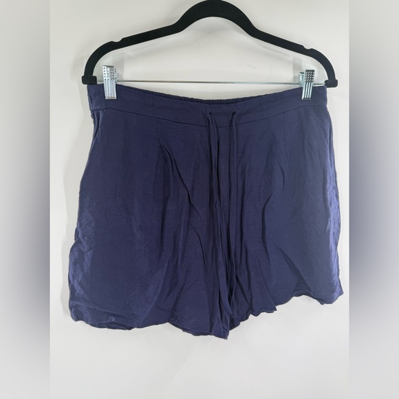 EUC Riley & Rae Flat Front Shorts - Picture 3 of 6